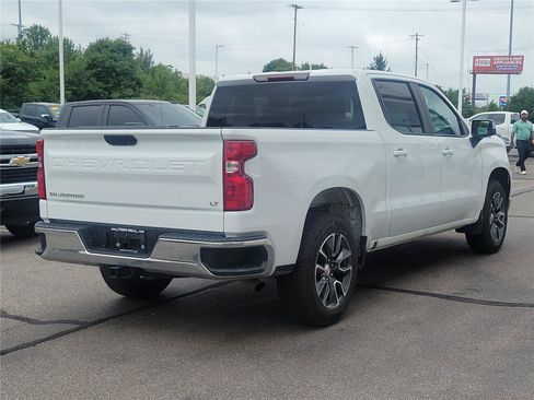 Used 2023 Chevrolet Silverado 1500 LT AWD/4WD image 4