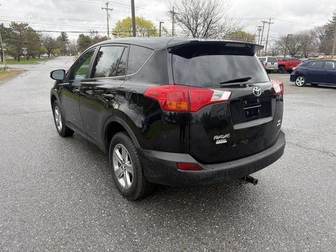 Used 2014 Toyota RAV4 LE AWD/4WD image 3