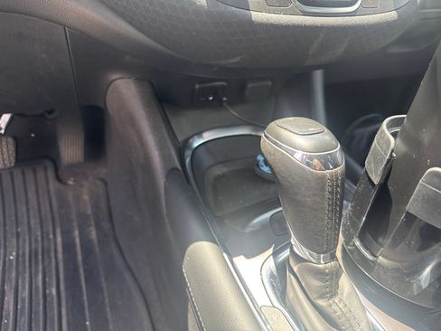 Used 2018 Chevrolet Malibu LT FWD image 15