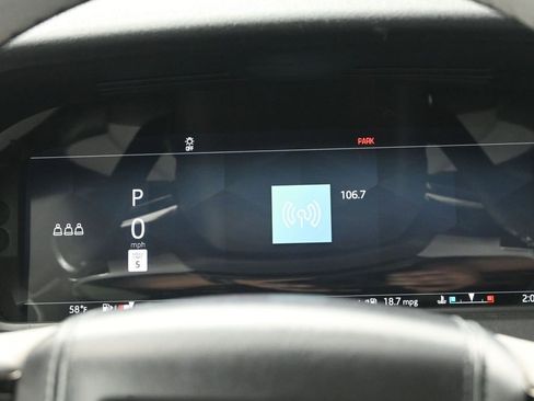 Used 2024 Land Rover Range Rover Velar S image 10