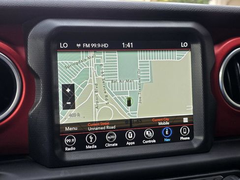 Used 2018 Jeep Wrangler Unlimited Rubicon AWD/4WD image 14