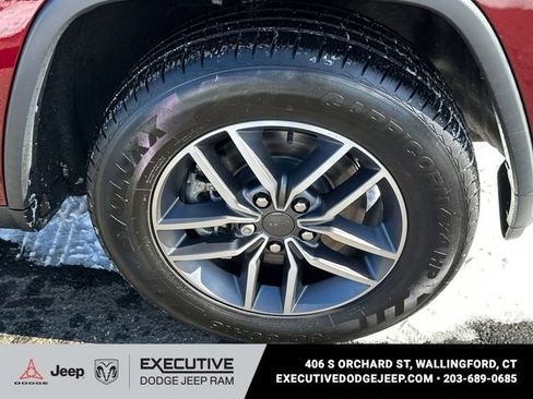 Used 2021 Jeep Grand Cherokee Limited image 7