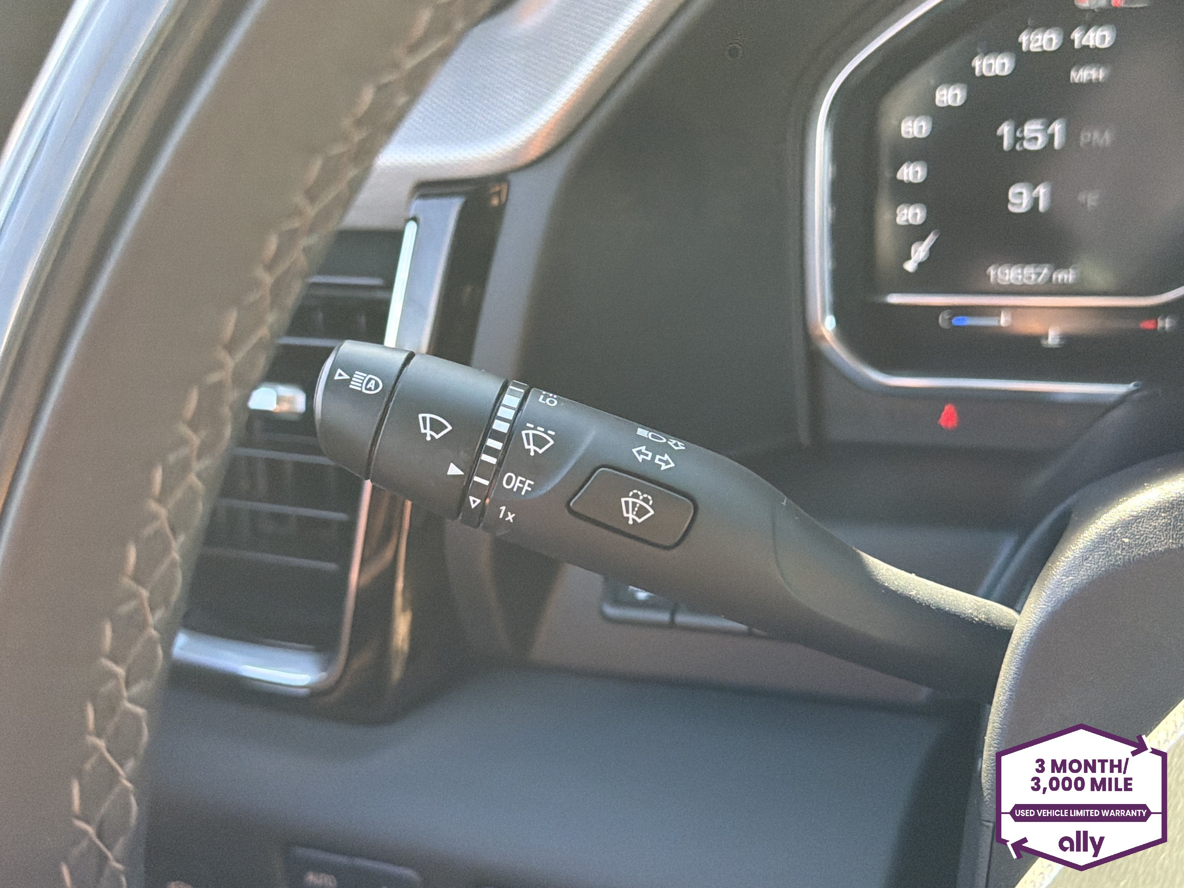 Used 2024 GMC Sierra 1500 Denali AWD/4WD image 4