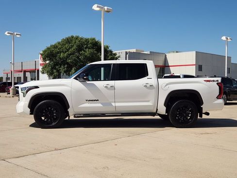 Certified 2025 Toyota Tundra Limited AWD/4WD image 4