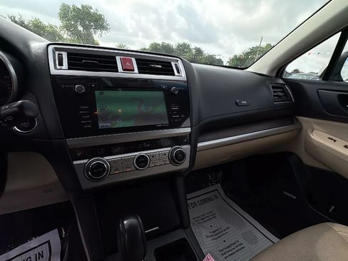 Used 2016 Subaru Outback 3.6R Limited AWD/4WD image 17