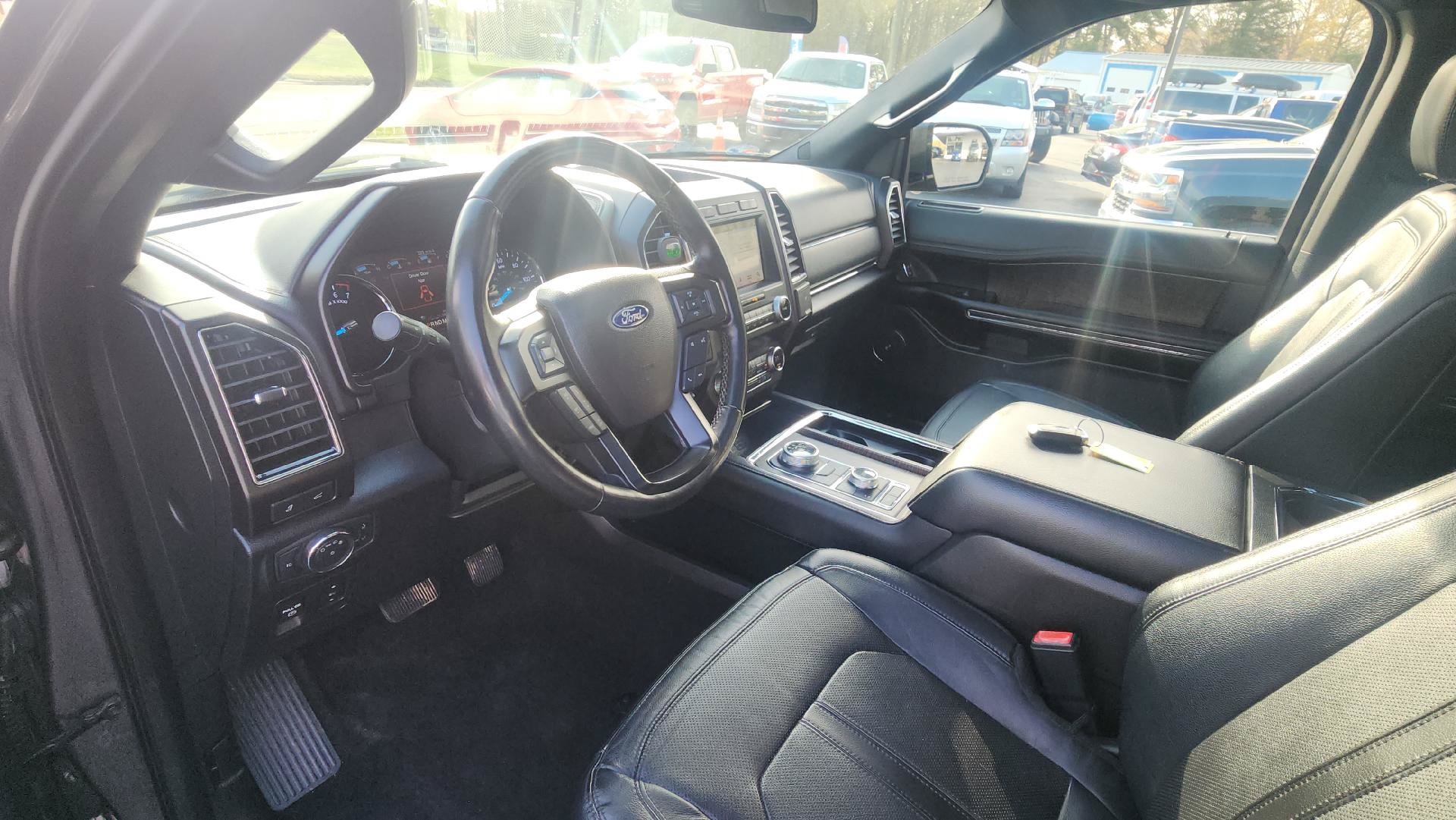 Used 2019 Ford Expedition Max Limited w/ Special Edition Package AWD/4WD image 7