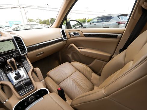 Used 2016 Porsche Cayenne S AWD/4WD image 53