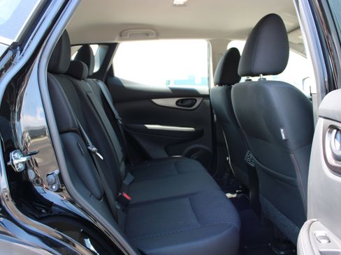 Certified 2021 Nissan Rogue Sport S AWD/4WD image 12