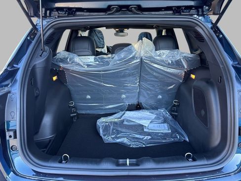 New 2026 Jeep Compass Limited w/ Sun, Sound & Navigation Group AWD/4WD image 4