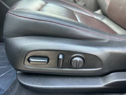 Used 2021 Chevrolet Blazer RS w/ Enhanced Convenience Package image 14