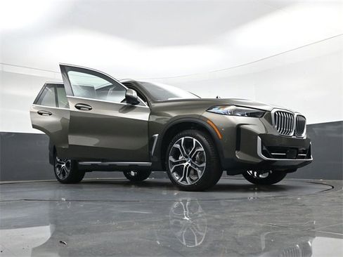 New 2026 BMW X5 sDrive40i image 37
