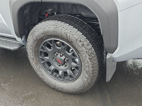 New 2026 Toyota 4Runner TRD Off-Road AWD/4WD image 11