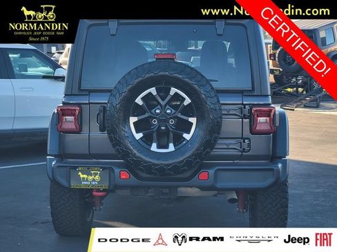 Certified 2025 Jeep Wrangler Unlimited Rubicon AWD/4WD image 5