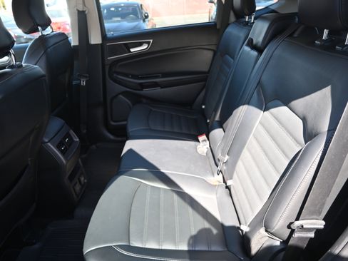 Used 2017 Ford Edge SEL w/ Equipment Group 201A image 28