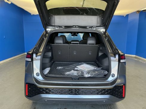 New 2026 Volkswagen Tiguan SE R-Line image 26