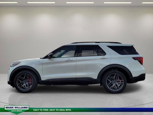 Used 2025 Ford Explorer ST-Line w/ Premium Package AWD/4WD image 7