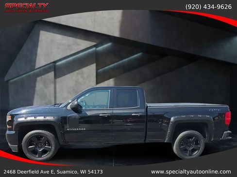 Used 2018 Chevrolet Silverado 1500 Custom w/ Custom Convenience Package AWD/4WD image 2