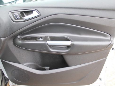 Used 2018 Ford Escape SE w/ SE Sync 3 Package image 7