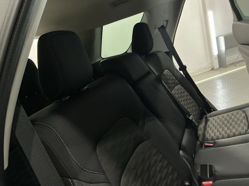 Used 2025 Nissan Pathfinder SV image 22