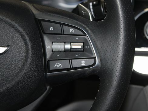 Used 2023 Genesis G70 2.0T image 20