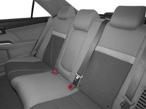 Used 2014 Toyota Camry XLE w/ Leather Package image 15