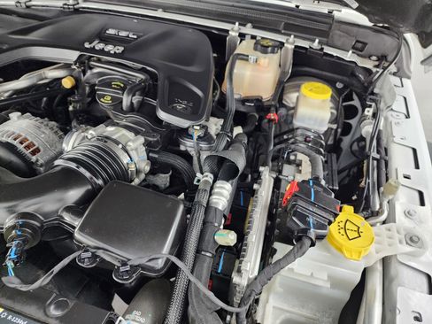 Used 2020 Jeep Wrangler Unlimited Rubicon w/ LED Lighting Group AWD/4WD image 19