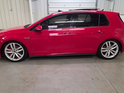 Used 2016 Volkswagen GTI Autobahn w/ Lighting Package (SEL) FWD image 3