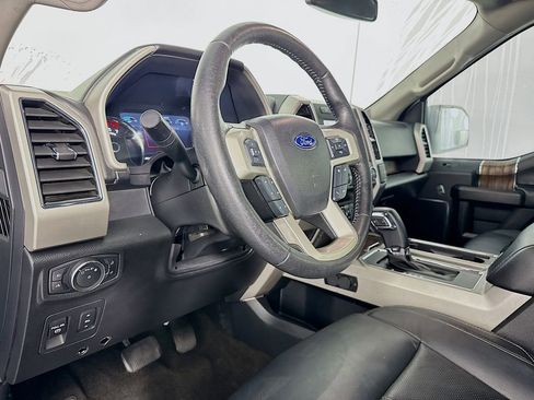 Used 2020 Ford F150 Lariat image 12