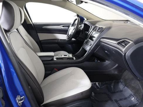 Used 2020 Ford Fusion SE w/ Equipment Group 151A FWD image 28