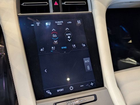 New 2024 Porsche Taycan image 27