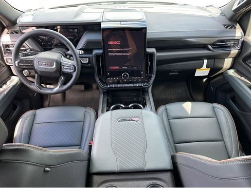 New 2026 GMC Yukon AT4 w/ AT4 Premium Package image 27