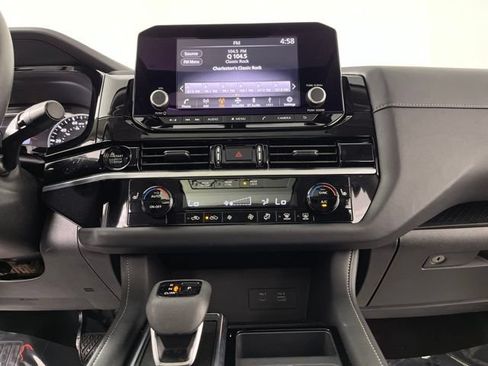 Used 2025 Nissan Pathfinder SV w/ SV Premium Package FWD image 24