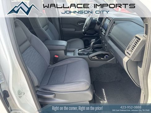Used 2023 Nissan Frontier SV w/ Midnight Edition Package AWD/4WD image 37