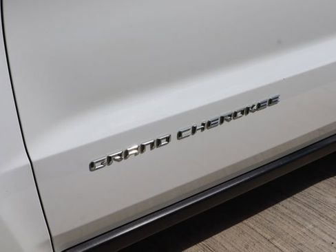 Used 2014 Jeep Grand Cherokee Limited AWD/4WD image 9