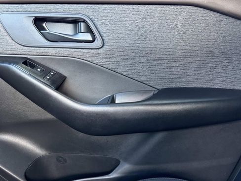 Certified 2023 Nissan Rogue S image 21