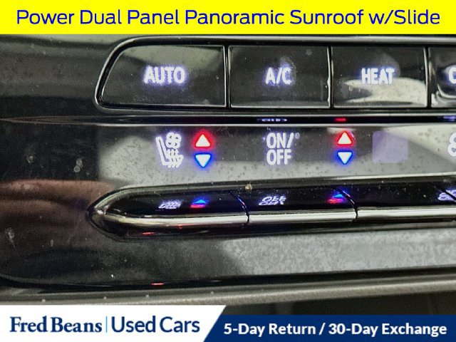 Used 2022 Chevrolet Bolt EUV Premier w/ Sun & Sound Package FWD image 25