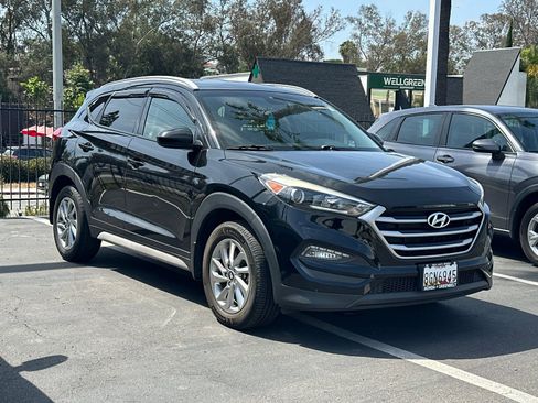 Used 2018 Hyundai Tucson SEL AWD/4WD image 2