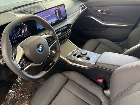 Used 2026 BMW 330i Sedan w/ Convenience Package RWD image 11