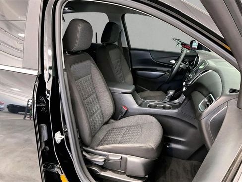 Used 2023 Chevrolet Equinox LT FWD image 9
