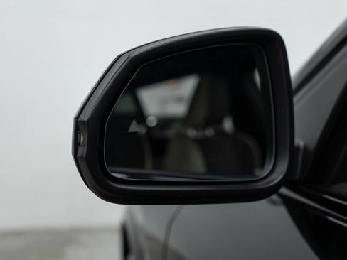 Used 2025 BMW X2 xDrive28i AWD/4WD image 43