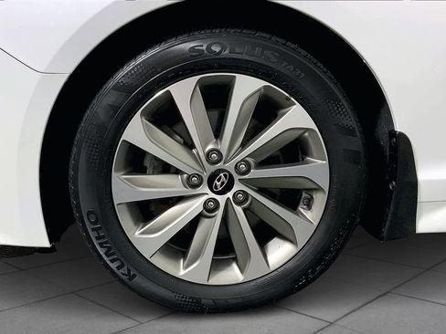 Used 2017 Hyundai Sonata Sport w/ Value Edition Package 02 image 11