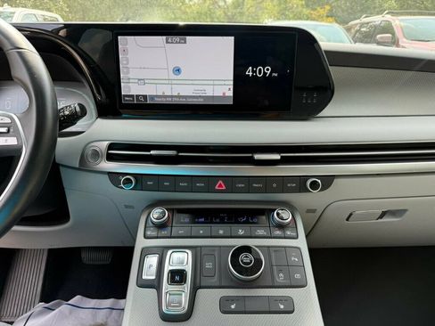 Used 2025 Hyundai Palisade SEL FWD image 6