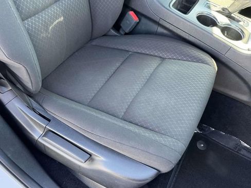Used 2021 Jeep Grand Cherokee Laredo w/ Security & Convenience Group AWD/4WD image 10