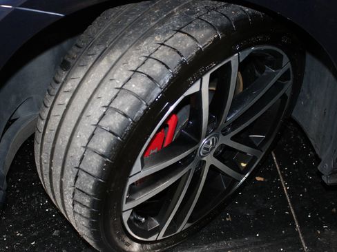 Used 2017 Volkswagen GTI Sport FWD image 35