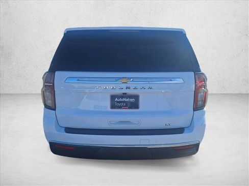 Used 2021 Chevrolet Suburban LT image 6