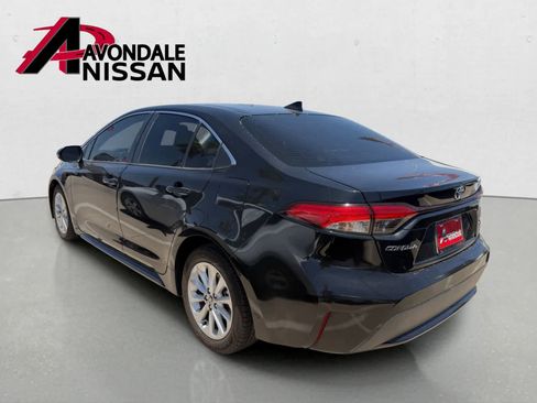 Used 2020 Toyota Corolla XLE w/ Carpet Mat Package (TMS) FWD image 3