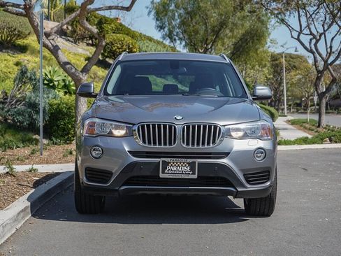 Used 2017 BMW X3 sDrive28i image 2
