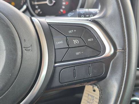 Used 2018 FIAT 500L Pop w/ Premium Group FWD image 5