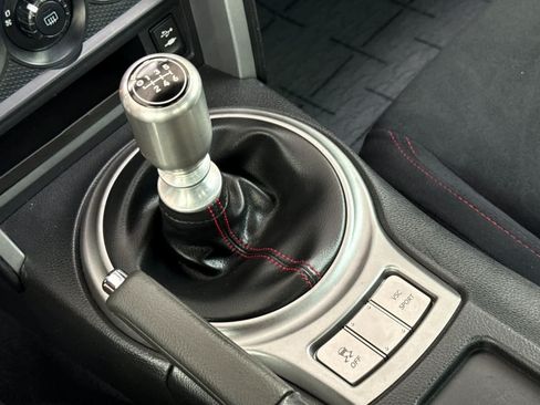 Used 2013 Scion FR-S RWD image 19
