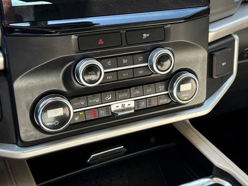 Certified 2022 Ford Expedition XLT image 27